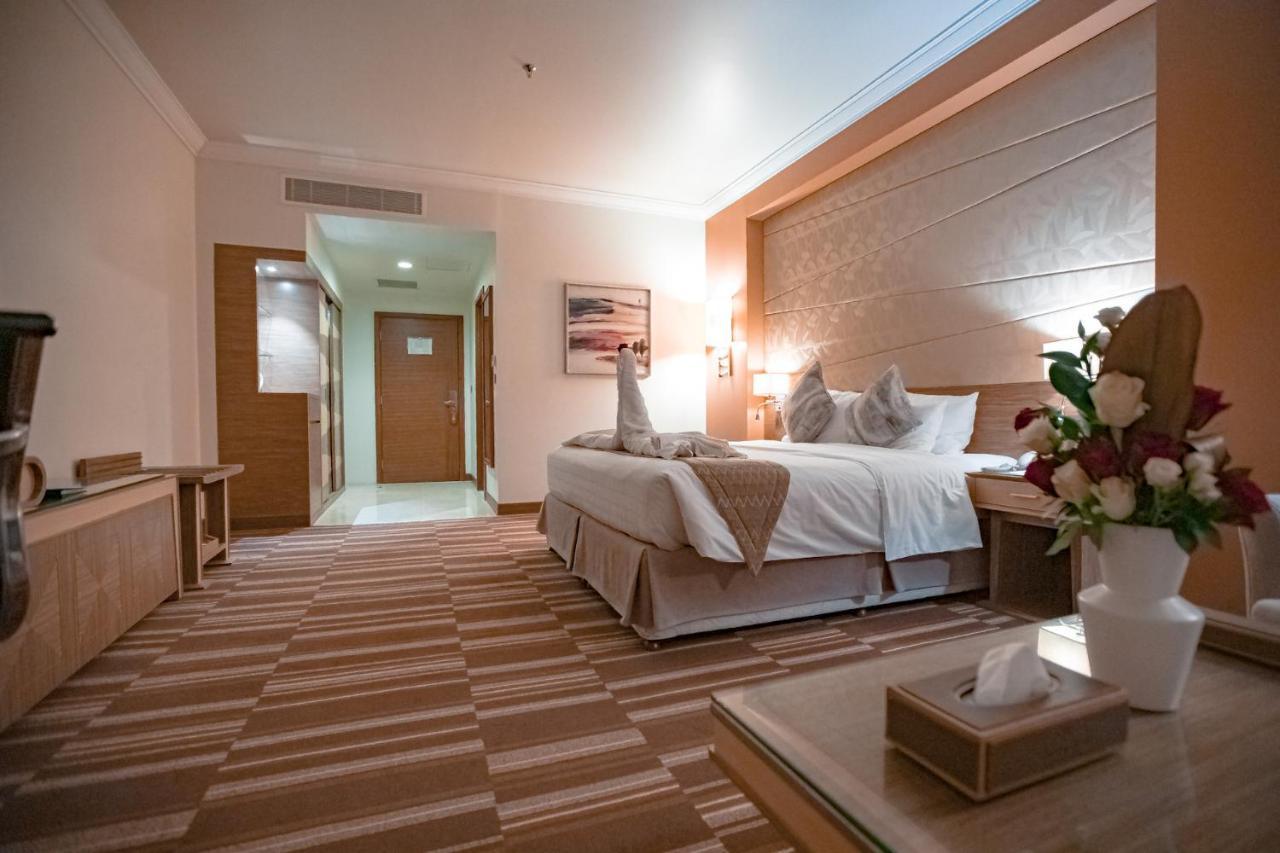 Golden Tulip Hotel Buraidah Al Qassim Exteriör bild