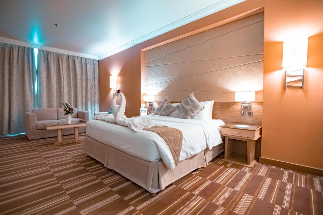 Golden Tulip Hotel Buraidah Al Qassim Exteriör bild
