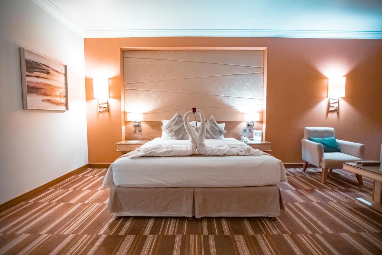 Golden Tulip Hotel Buraidah Al Qassim Exteriör bild