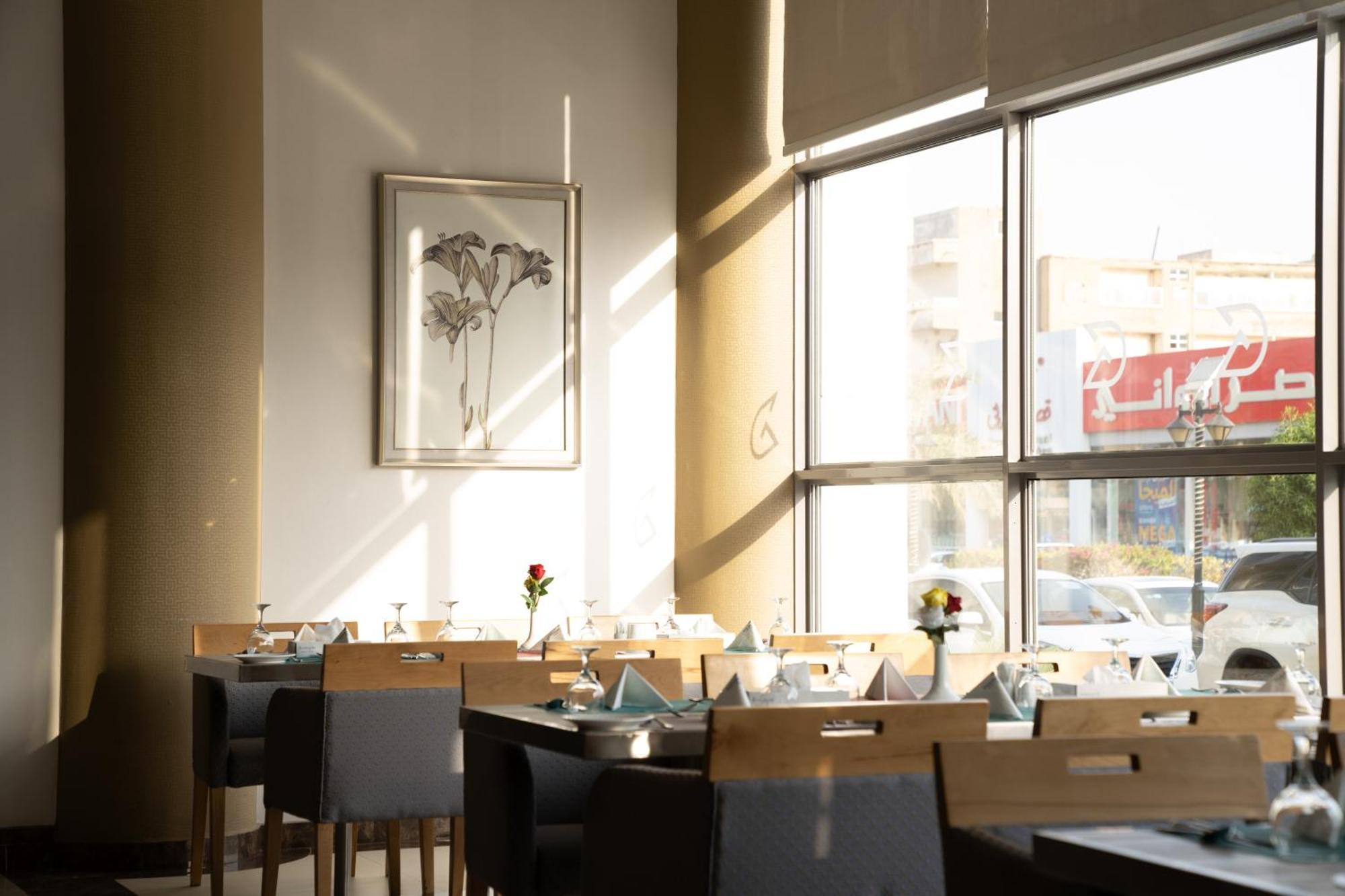 Golden Tulip Hotel Buraidah Al Qassim Exteriör bild