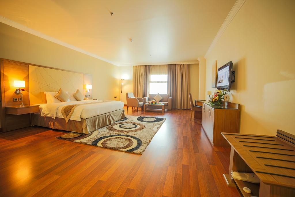 Golden Tulip Hotel Buraidah Al Qassim Exteriör bild