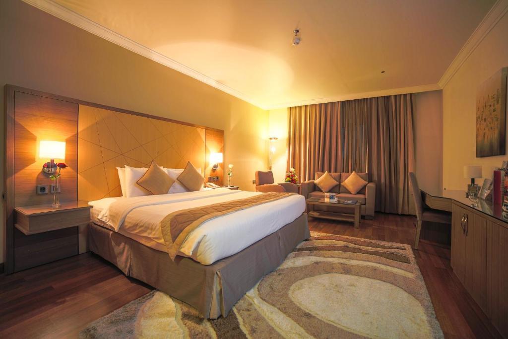 Golden Tulip Hotel Buraidah Al Qassim Exteriör bild
